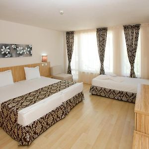 Dreibettzimmer